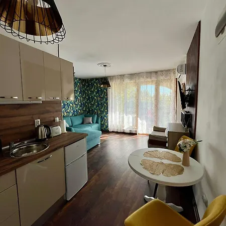 Marina Triumph Apartment