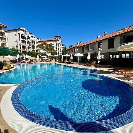Apartment Marina Triumph *
